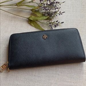Tory Burch black wallet